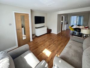 Lounge- click for photo gallery